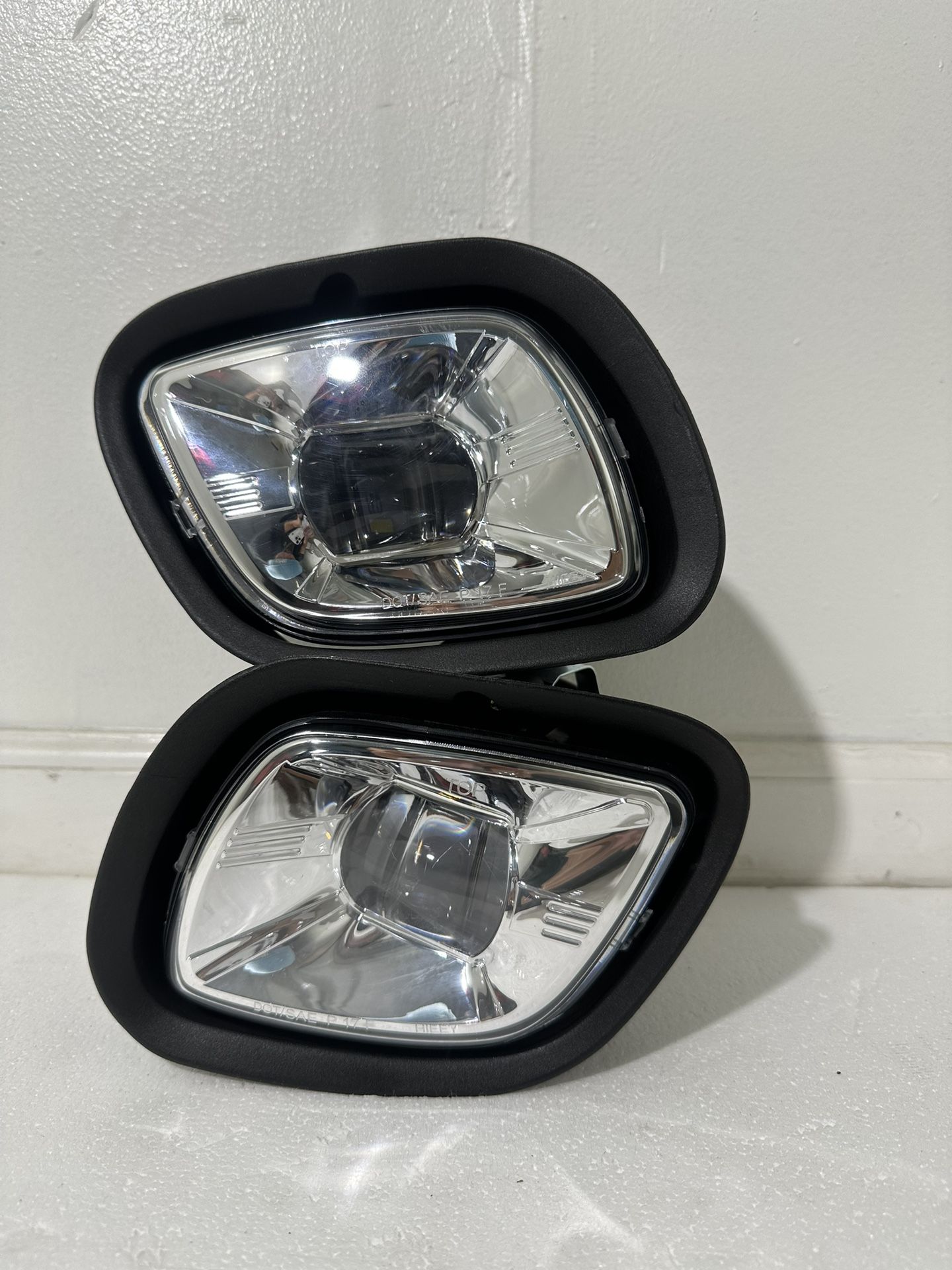 Freightliner Cascadia Fog Light Year 2008-2017