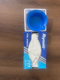 Reynolds Hair Foils and Two Plastic Mixing Bowls