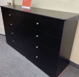 Eight Drawers Dresser 