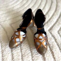 Dance shoes