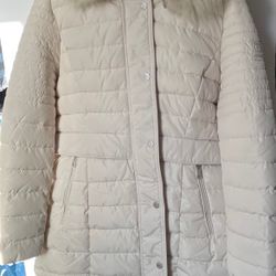 Kenneth Cole New York Women’s XL Puffer Coat In Ivory