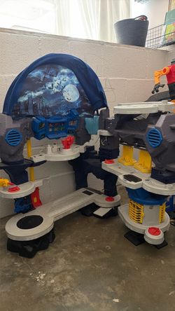 Batman Bat Cave Imaginext