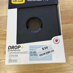 Defender Pro Otter Box iPad 9,8,7 Th Gen 