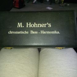 M. hohner's Chromatische Harmonika