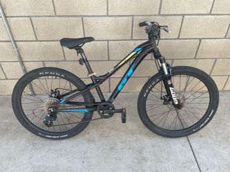 GT Stomper Kids Mountain Bike