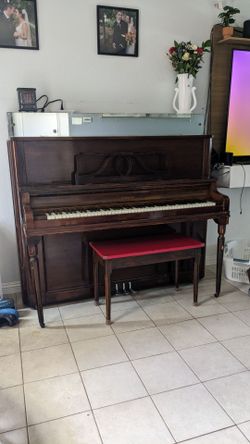 Free piano