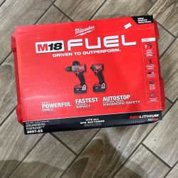 Milwaukee M18 FUEL 18V Lithium-Ion Brushless Cordless Hammer Drill and Impact Driver Combo Kit (2-Tool) with 2 Batteries