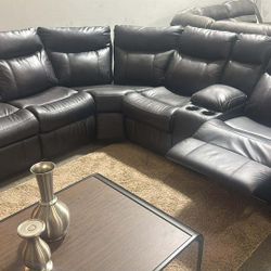 OM• $38 Initial • Brand New Sultan Meadow Reclining Sectional 