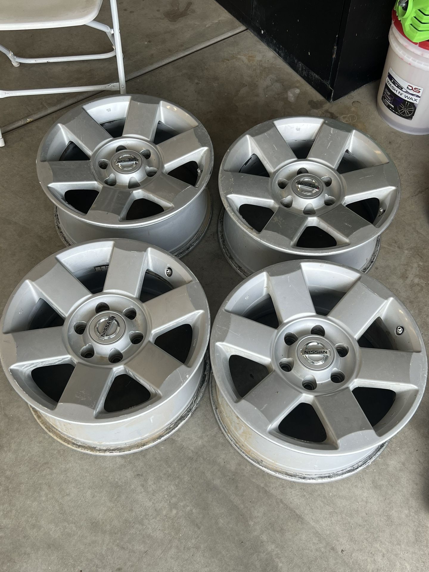 Rines 18s Para Nissan Pickup