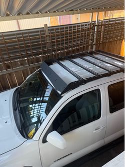 RACA para troka o porta maletas  para Toyota Tacoma 4 puertas en buenas condiciones