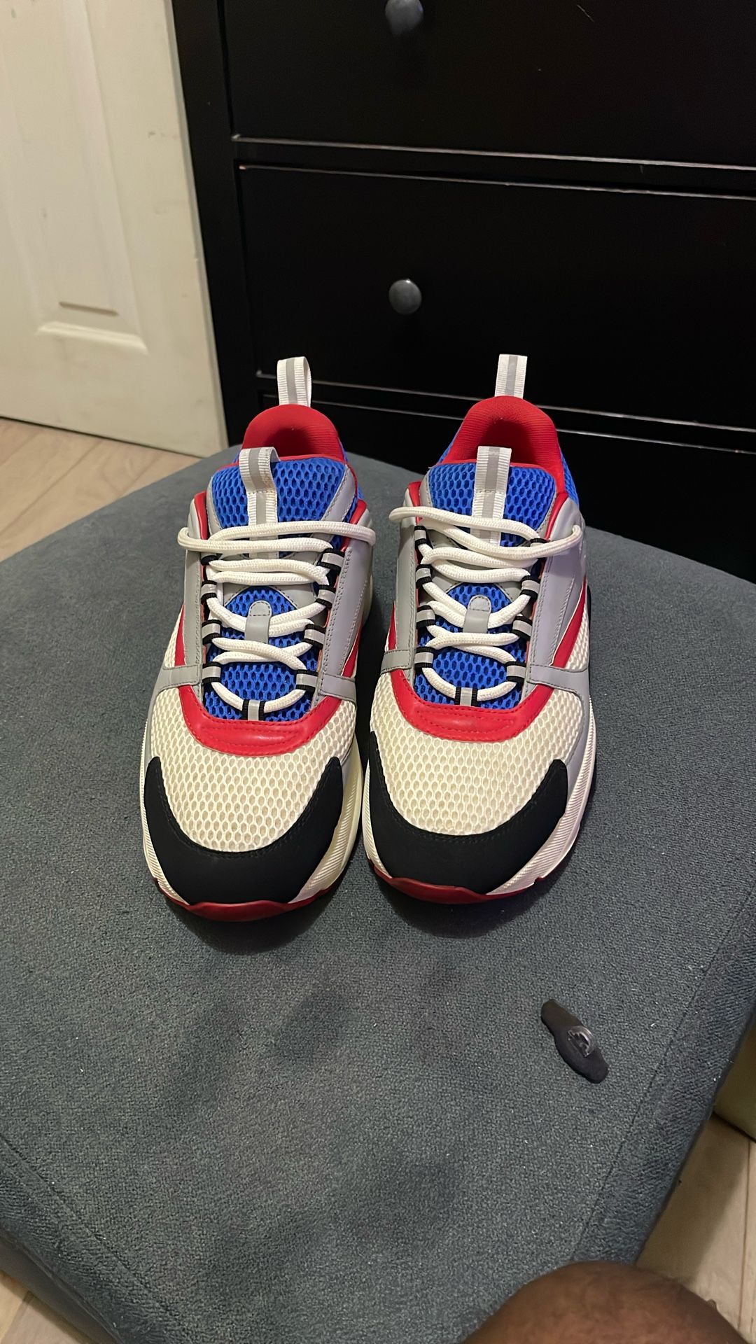 🔥 For Sale: Dior B22 Sneakers – White/Red/Blue – Men’s Size 10 🔥