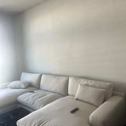 HUGE SECTIONAL COUCH FOR SALE 