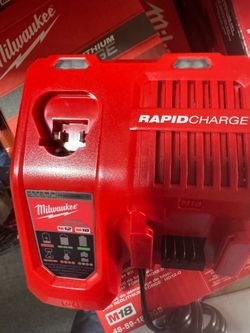 Milwaukee M18 RAPIDCHARGE