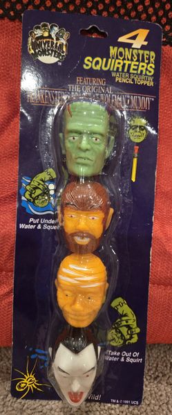 Universal Monsters Squirter Heads