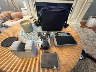 DJI mini pro 4 barely used with extra
