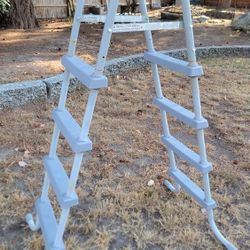 Swimming Pool Ladder
