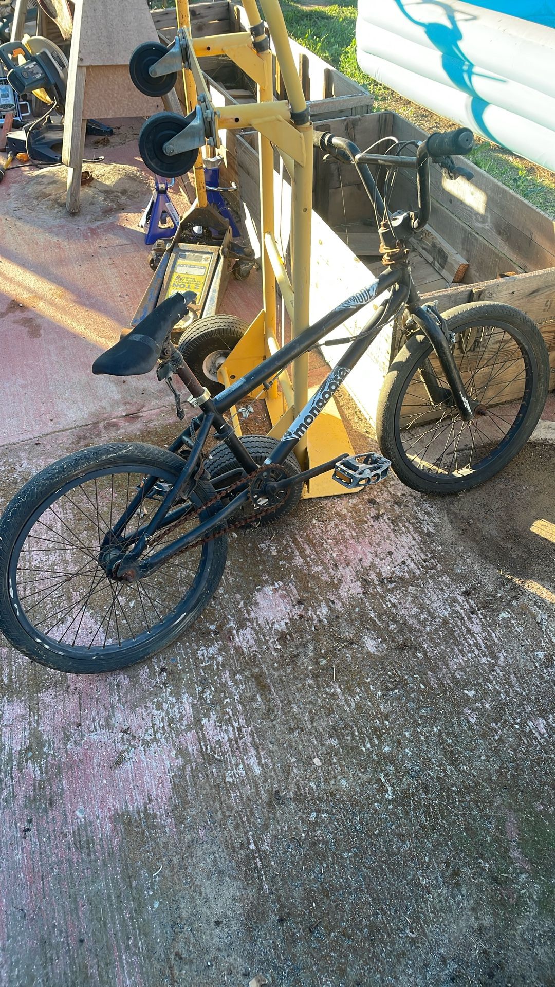 Old Mongoose Brawler Bmx Bike