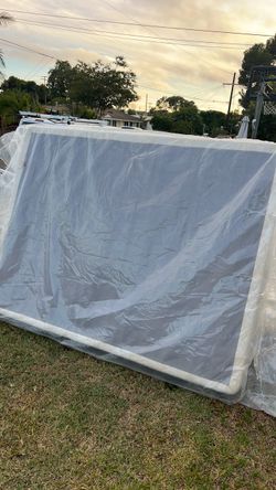 size queen Free box spring  size queen