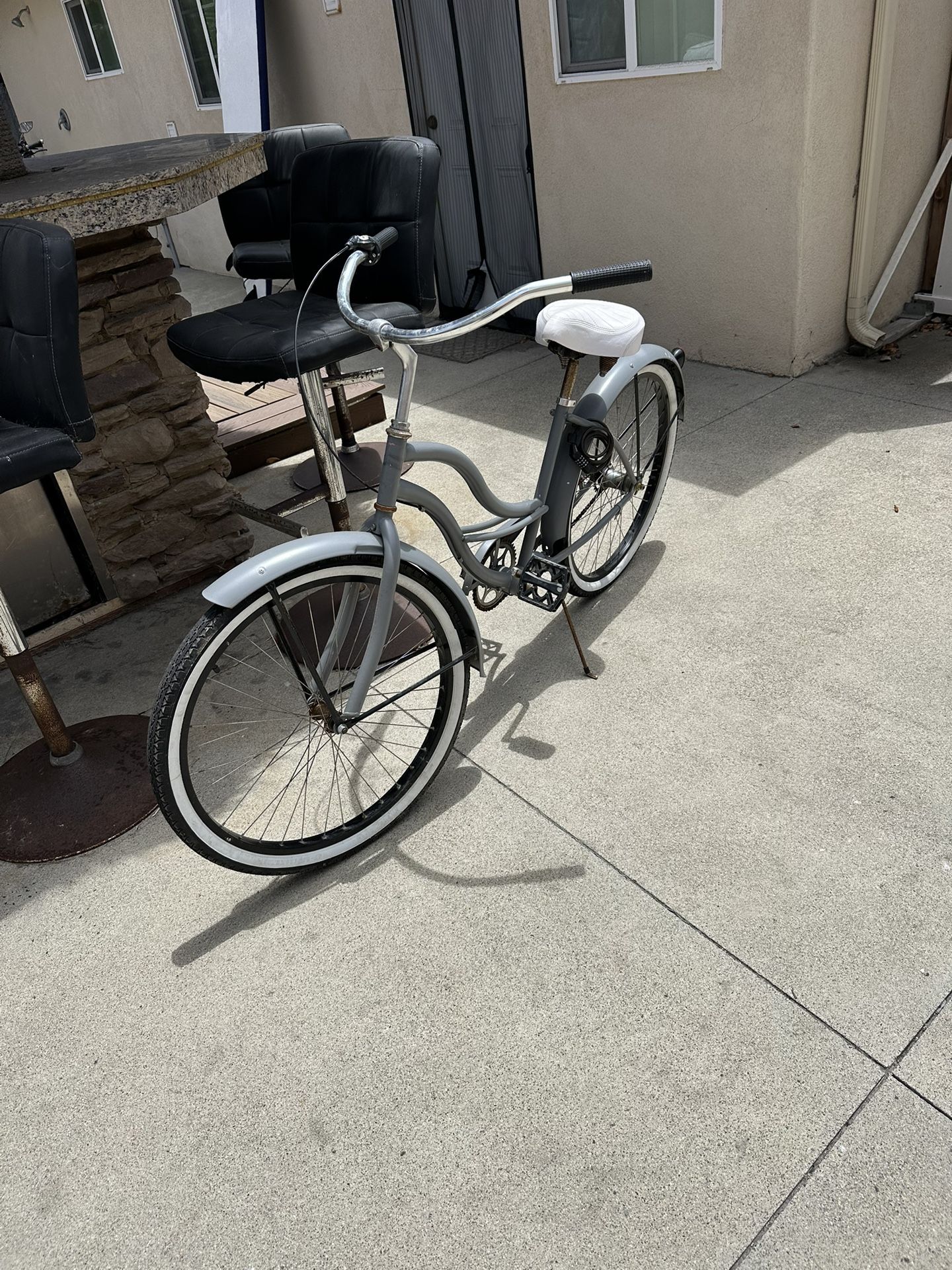 Gray Beach Cruiser