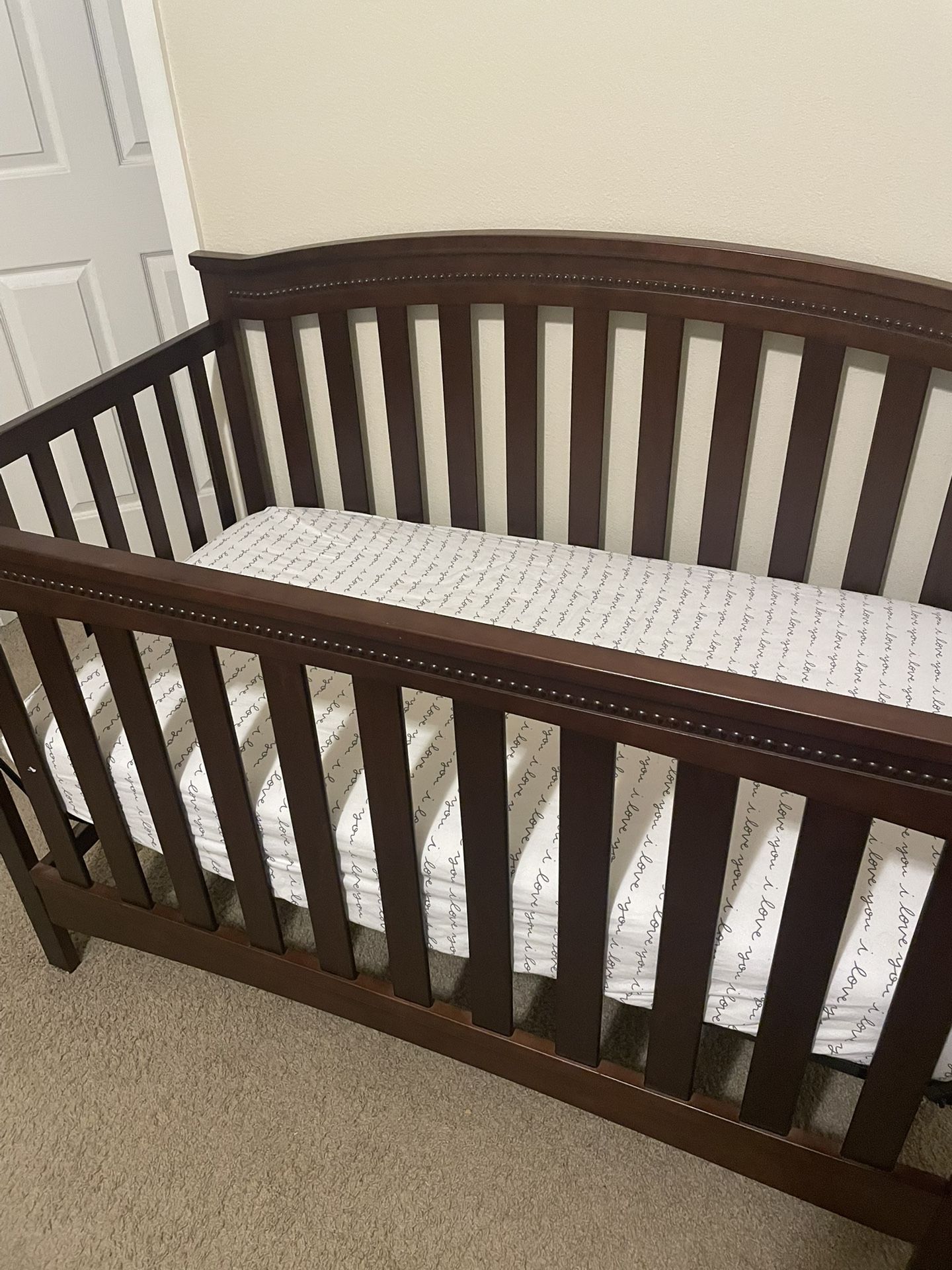 Baby crib (FREE)