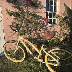 Gorgeous Yellow Women’s Bike