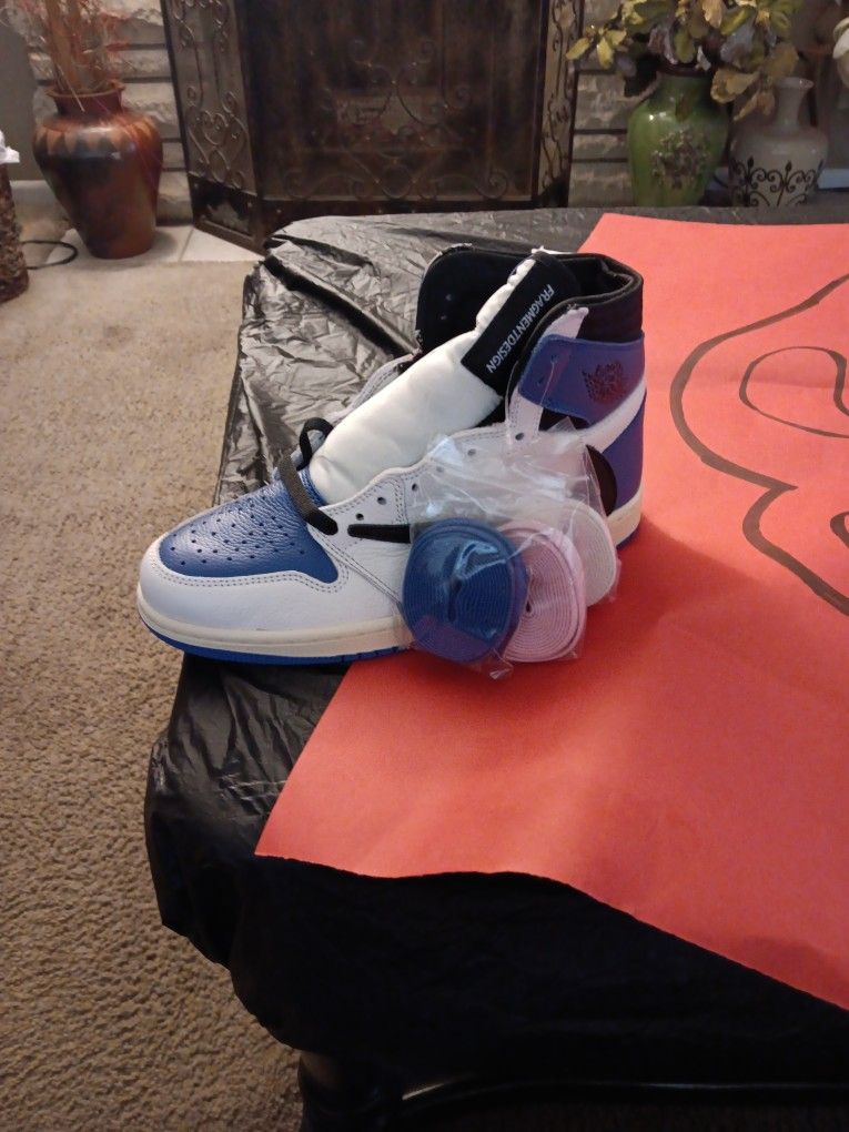 Travis Scott Jordan 1, Men Size 8