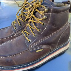 Boots Like Steel toe 10mens  Like New 