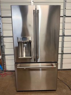 VERY NICE GE CAFE FRENCH DOOR REFRIGERATOR