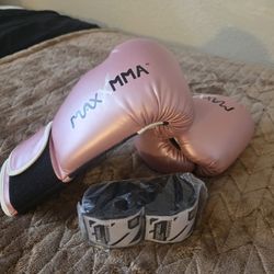 MaxxMMA Pro Style Boxing Gloves 10oz & Sanabul Elastic Essential 180 inch Boxing Handwraps