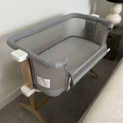 Newton Bassinet and Bedside Sleeper 
