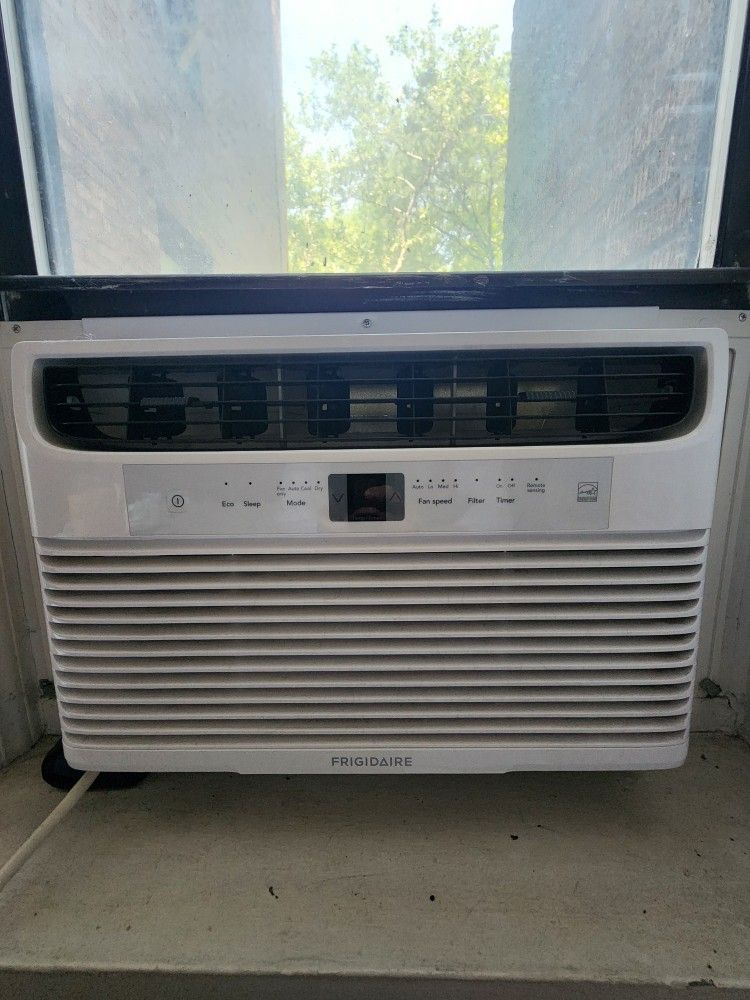 Frigidare Window A/C 8000 BTU