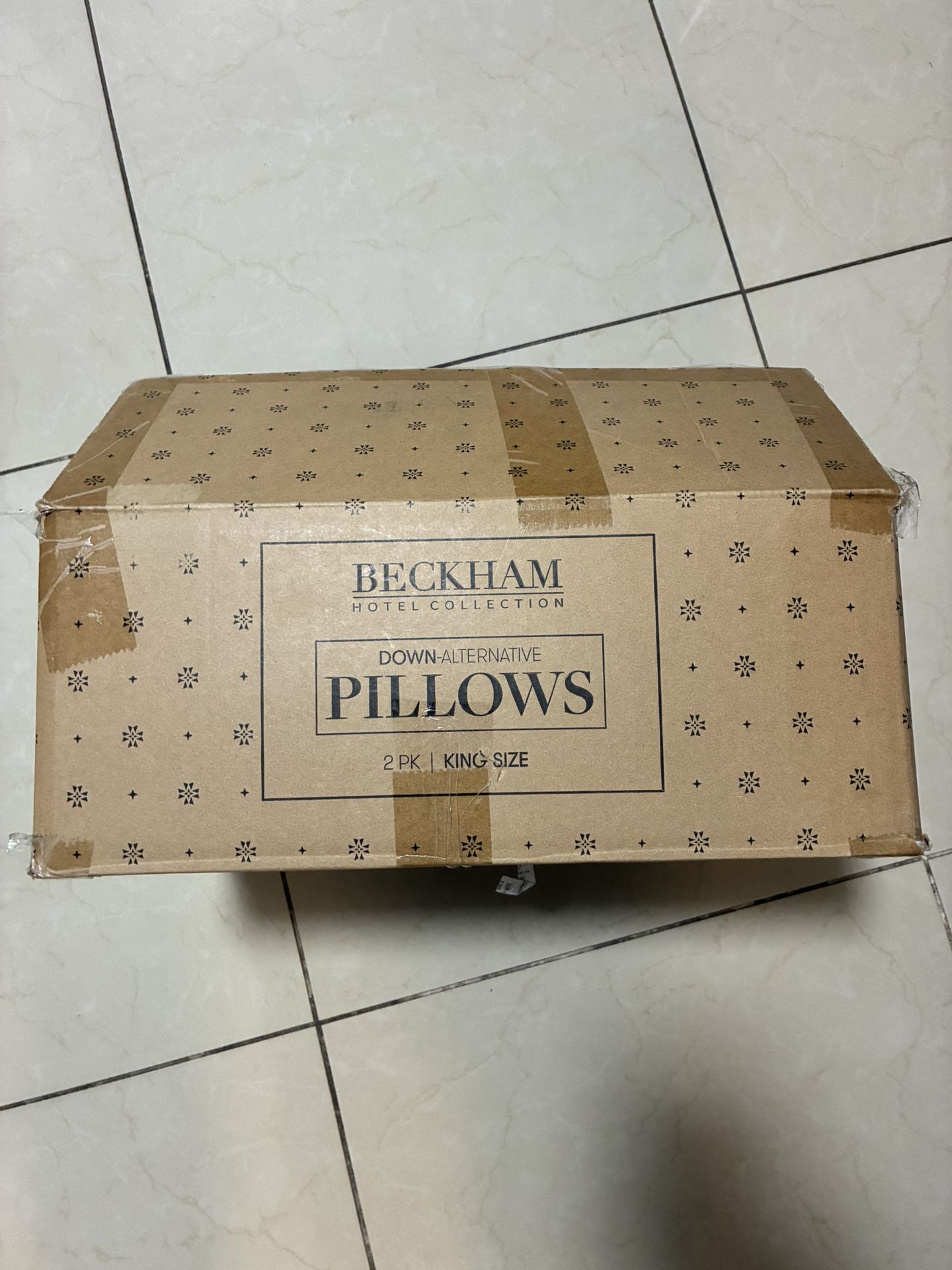 2 Beckham Hotel Collection Bed Pillow King Size Down Alternative