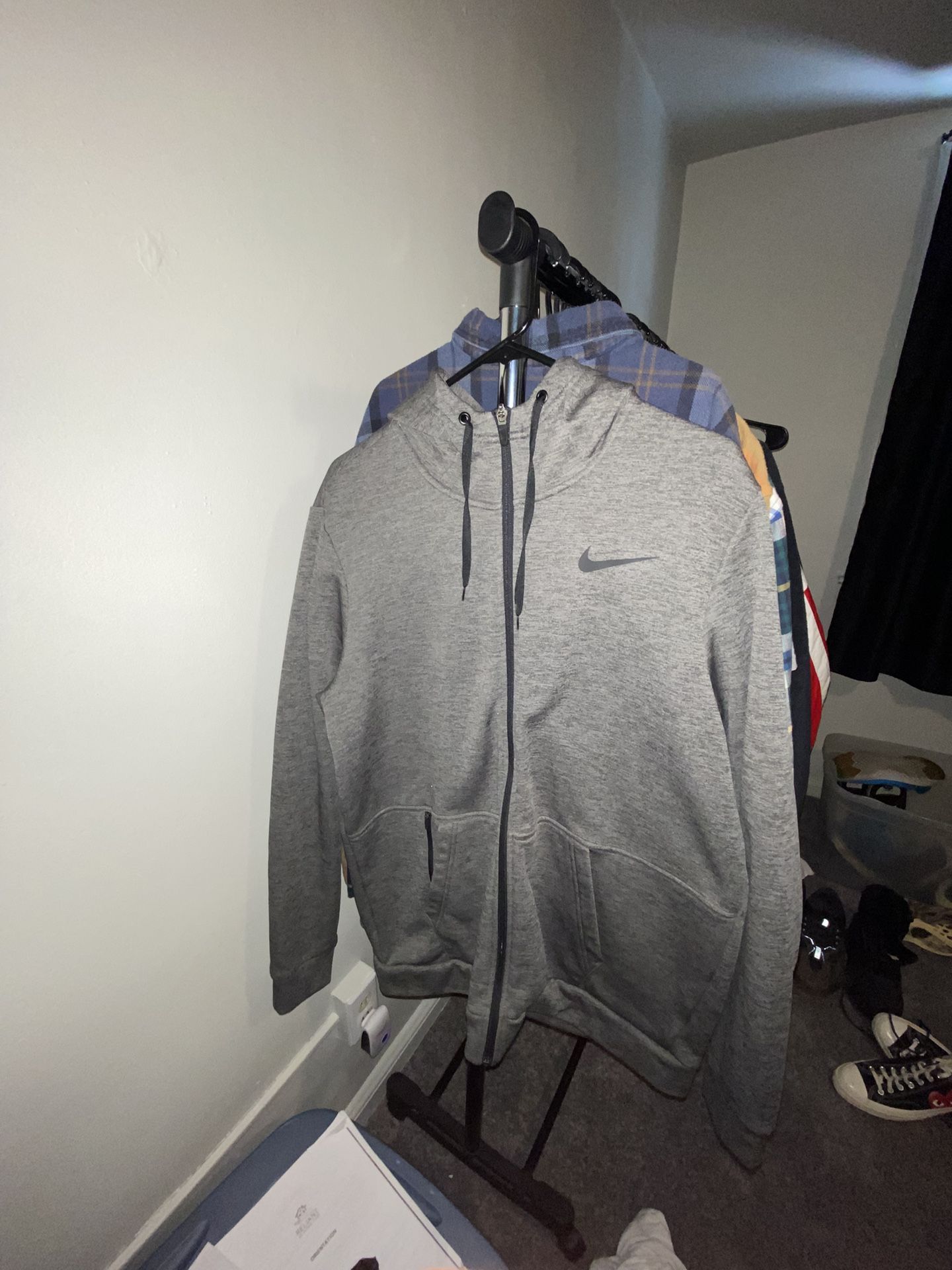Grey Nike Therma-FIT Hoodie - Large