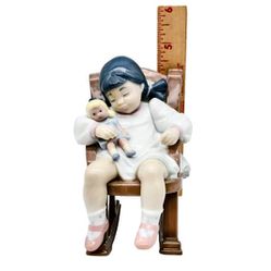 VINTAGE LLADRO #5448 "NAPTIME" GIRL SLEEPING W/DOLL IN CHAIR /RETIRED FIGURINE