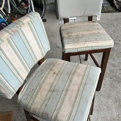 Free Bar Height Chairs 