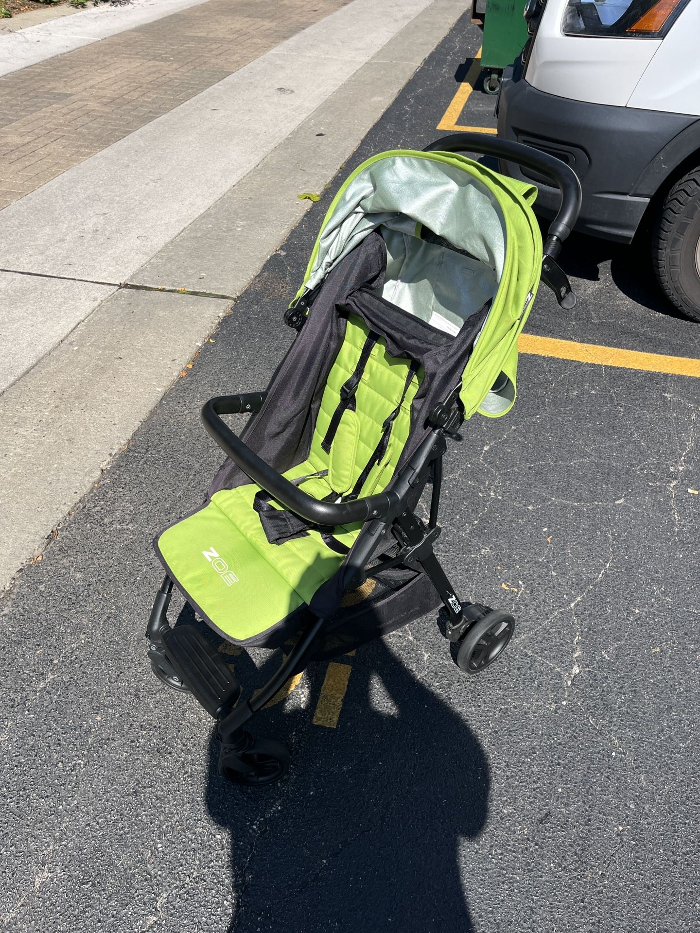 ZOE stroller Tour (V1) w/ travel backpack Used Like New
