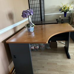 Free Office Desk