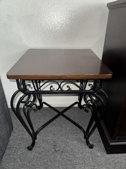 Metal Frame Side Table with Wooden Top