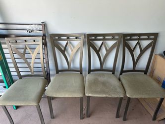 4 Dining Chairs