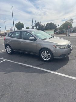 2012 Kia Forte5 Hatchback CLEAN TITLE