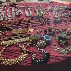 Jewlery 