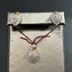 14 Karat Gold Diamond Earrings 