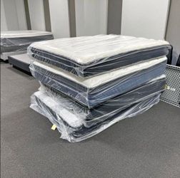 8 Inch Chime Innerspring White Queen Mattress in a Box