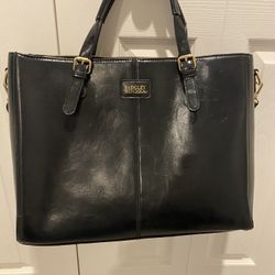 Black Purse 