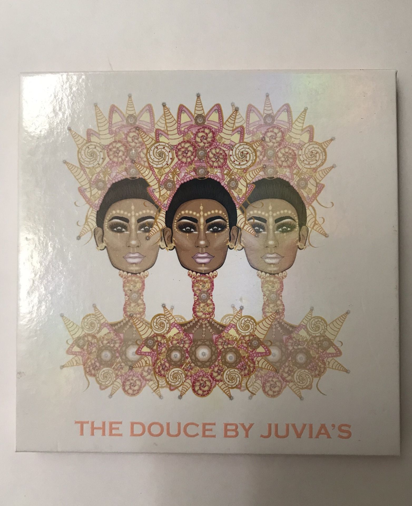 The Douce By: Juvia’s makeup palette