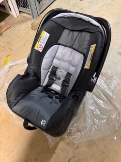 Babytrend Car seat