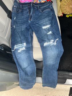 36 x 32 ripped Hollister jeans