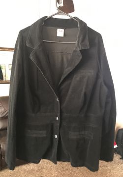 Woman’s coat black 18/20