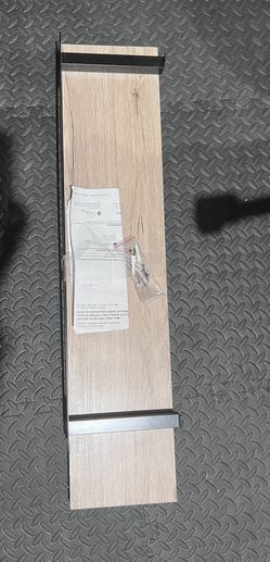 BAND NEW floating shelf