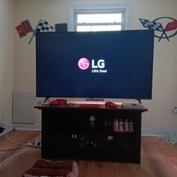 65" LG Smart TV 